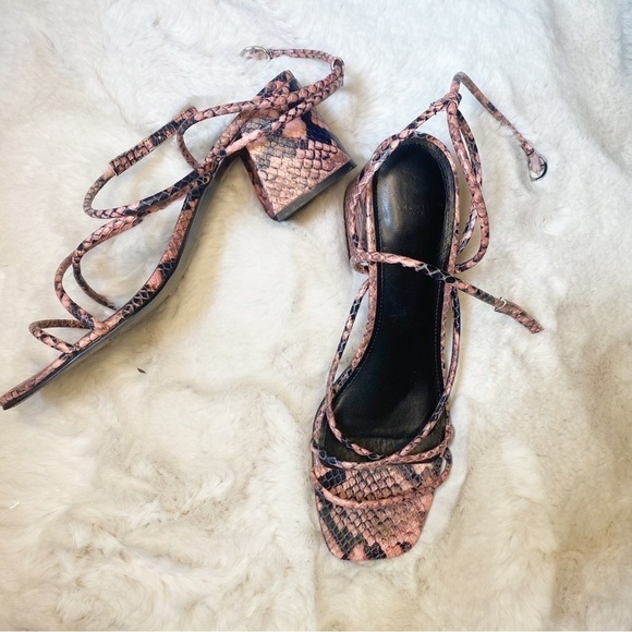 Marc Fisher Jared Pink Block Heel Ankle Wrap Sandal‎ in Snakeskin - Picture 3 of 7